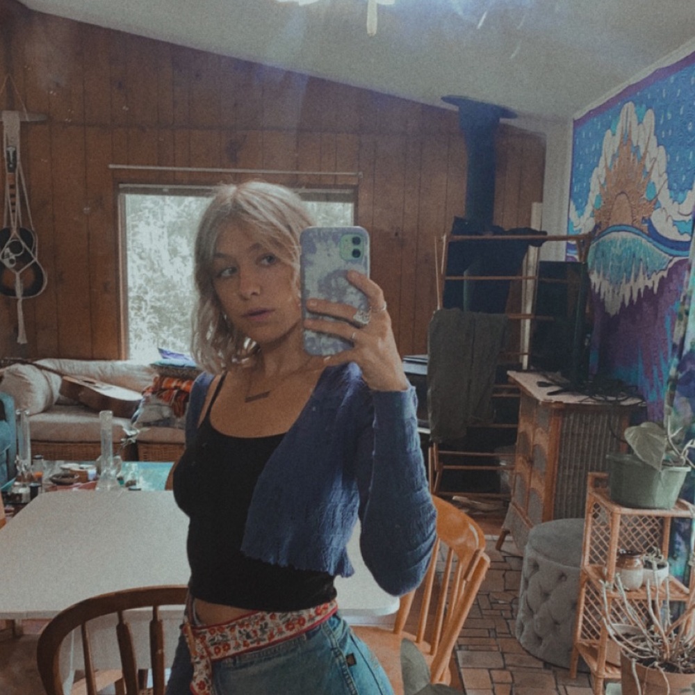 Meet your Posher, Elizabeth